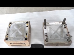 플라스틱 주입 폼 툴링을 닦는 플라스틱 욕조 장난감 자동차 부품 제조