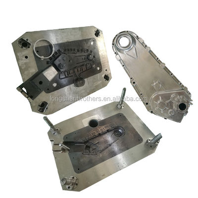 오토 부품 시공  Mold With P20 718 738 NAK80 S136 2738 2316  Mold 재료