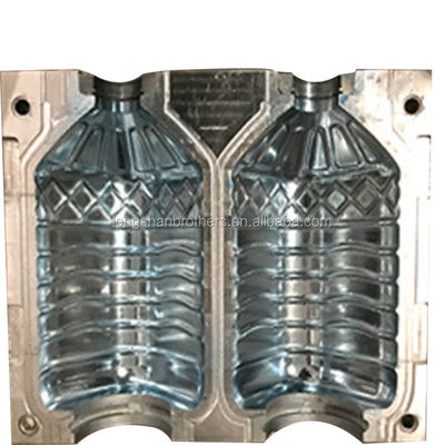 플라스틱 병에 대한 정밀 블로 Molding Mold 250000-300000샷 Mold의 수명