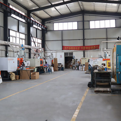 ABS Custom Mold Company의 싱글 캐비티 또는 멀티 캐비티 플라스틱 주사형 부품
